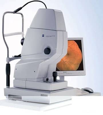 Retinal imaging equipment used for OCT and angiography at Mumbai Eye Retina Clinic